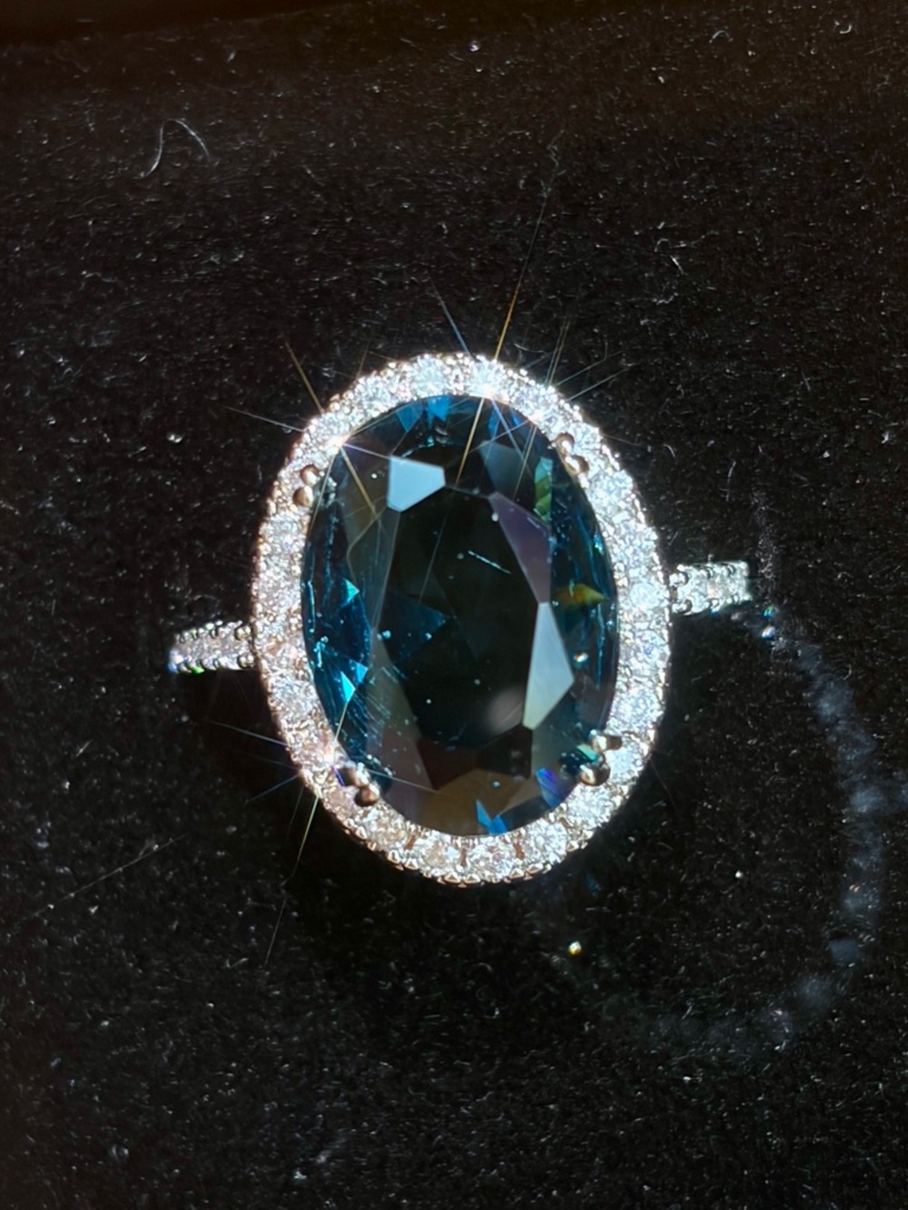 New Silver Tone Large Lagoon Oval Imitation Tourmaline Halo Style Ring in7,8